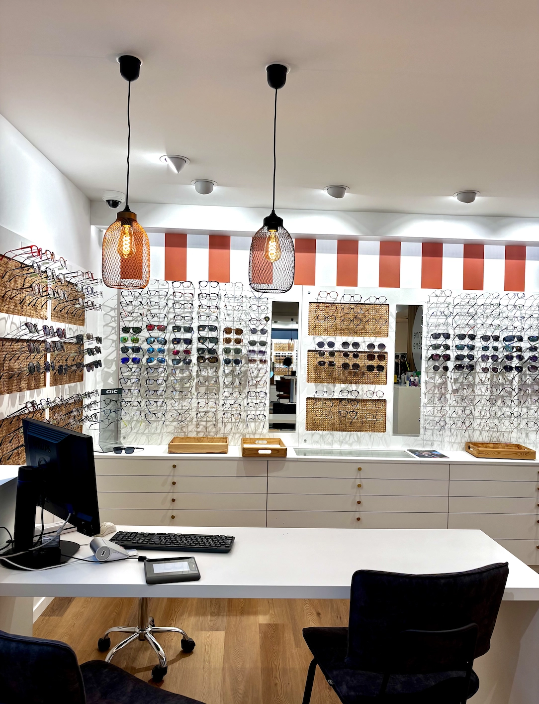 Montures de lunettes tendance &agrave; Plomeur